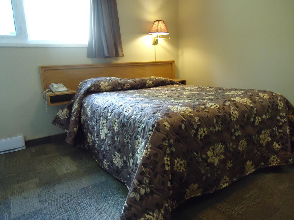 Lake-Vu Motel Kenora Zimmer foto